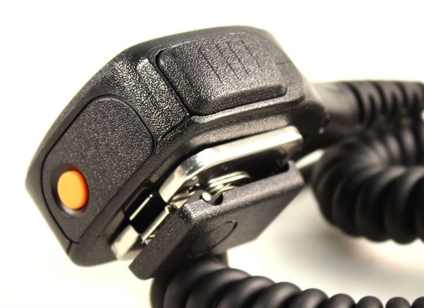 Harris P7200 Speaker Mic with Emergency Button - Image 2