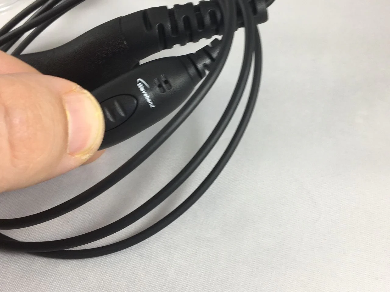 PMLN7269 Comparable Radio Surveillance Kit for Motorola DP2400e Handheld Radio - Image 3
