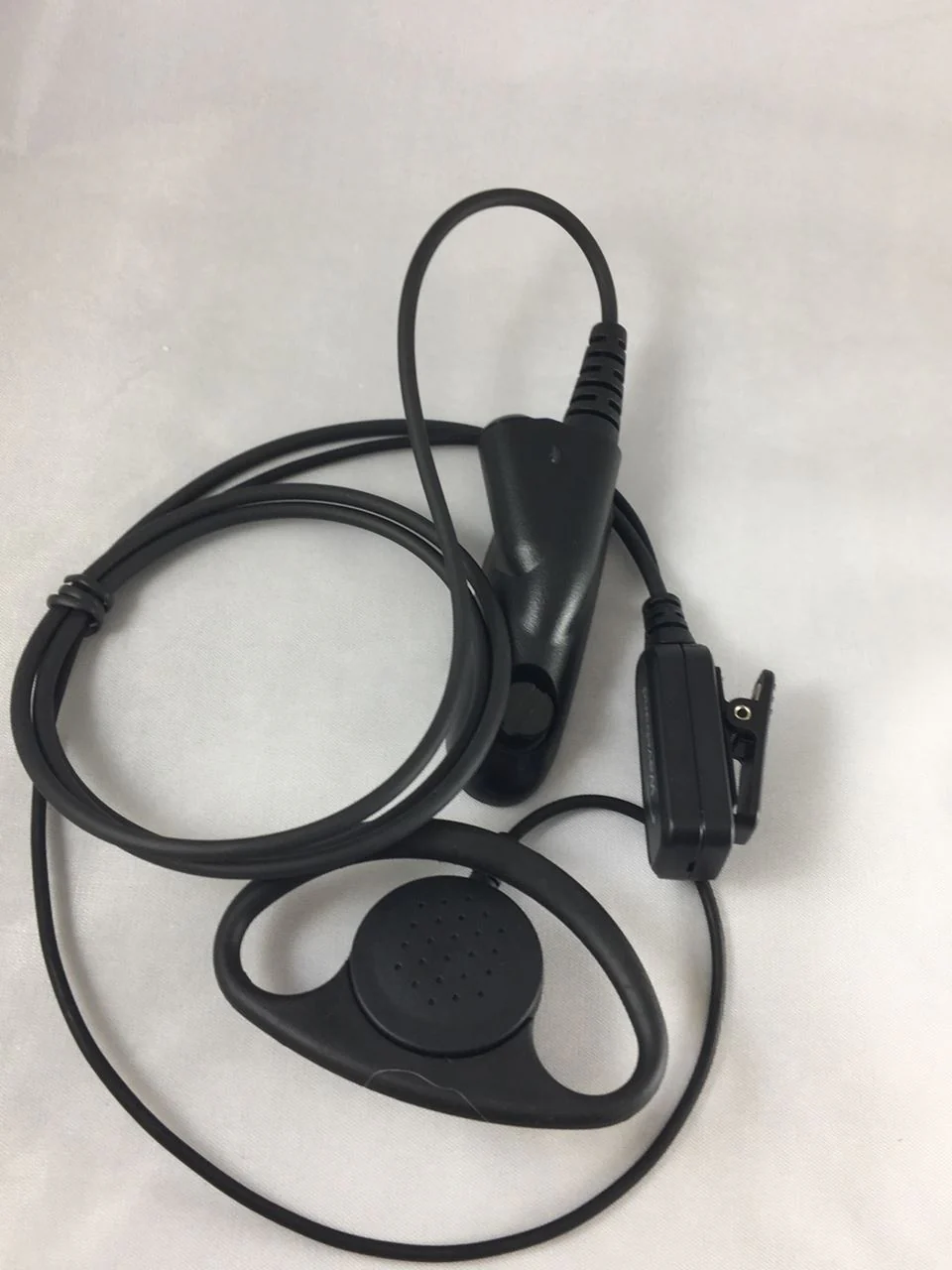 2-Wire Kit with PTT and D-shape Receive Only Piece for Motorola HT750 & HT1250 Radios